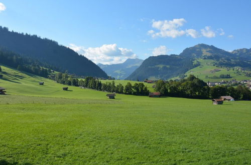 Foto 6 - Apartamento de 2 quartos em Zweisimmen