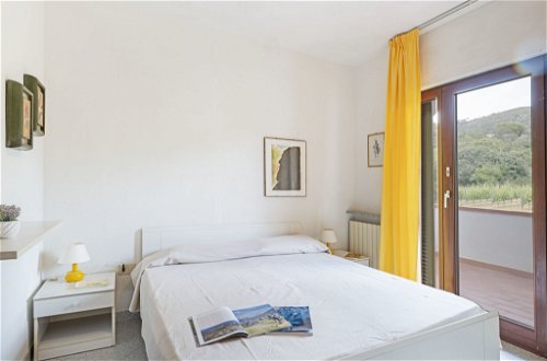 Photo 6 - Appartement de 1 chambre à Capoliveri avec jardin et vues à la mer