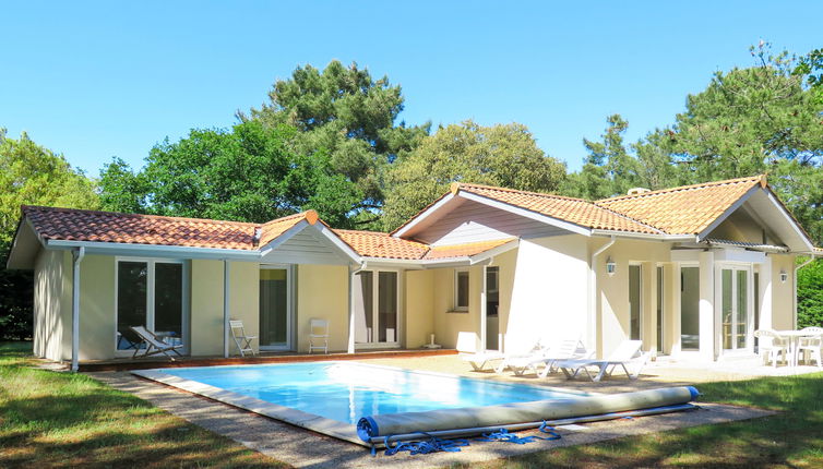 Foto 1 - Casa de 4 quartos em Lacanau com piscina privada e terraço