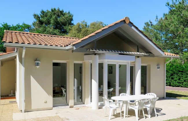 Casa de 5 quartos em Lacanau com piscina privada e terraço - Foto 6