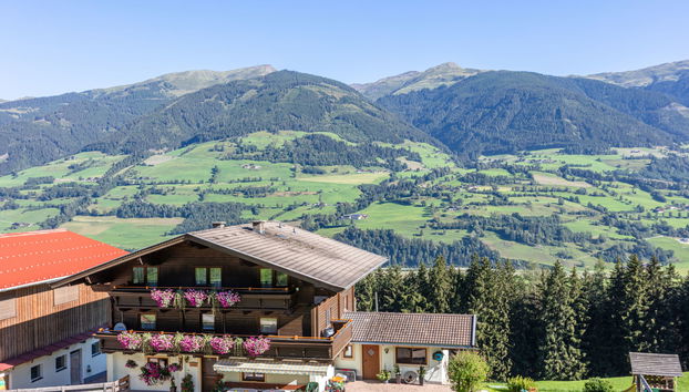 Casa de 10 quartos em Uttendorf com jardim e terraço - Foto 2