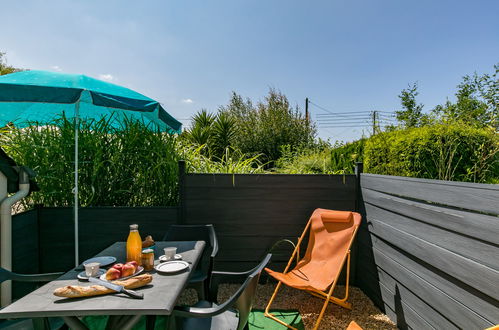 Photo 3 - Maison de 1 chambre à Locquirec avec jardin et vues à la mer