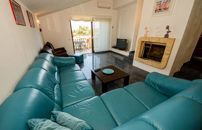 Casa de 7 quartos em Supetar com piscina privada e jardim - Foto 3