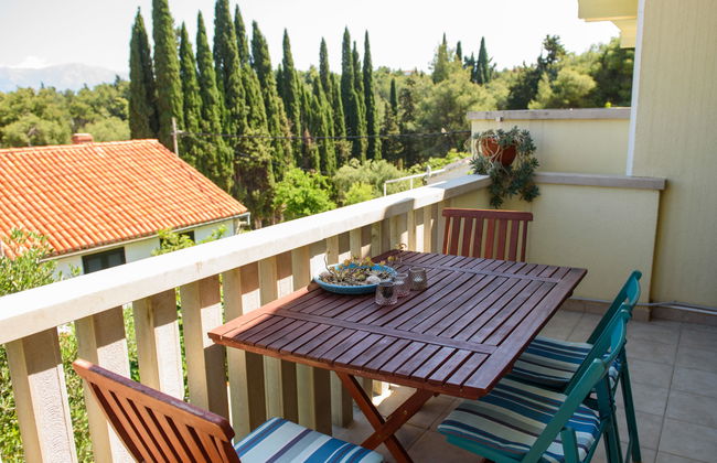 Casa de 7 quartos em Supetar com piscina privada e jardim - Foto 30