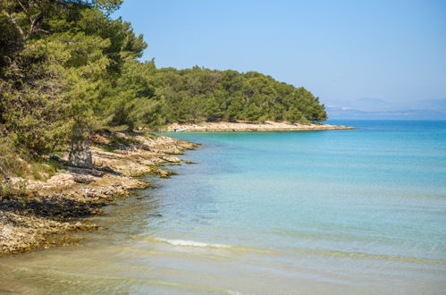 Photo 14 - Maison de 5 chambres à Supetar avec piscine privée et vues à la mer