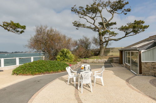 Photo 1 - Maison de 1 chambre à Santec avec terrasse et vues à la mer