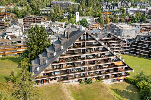 Foto 35 - Apartment mit 1 Schlafzimmer in Crans-Montana mit garten und terrasse