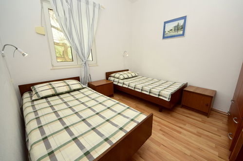 Photo 11 - 2 bedroom House in Selca with terrace and sea view