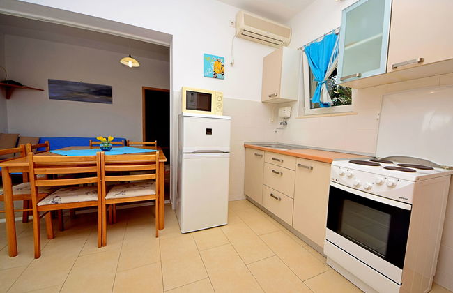 Haus mit 3 Schlafzimmern in Selca mit garten und terrasse - Foto 3