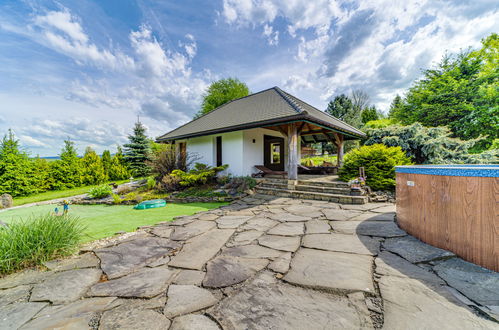 Foto 46 - Casa de 5 quartos em Gilowice com piscina privada e jardim