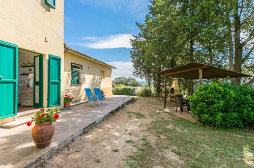 Foto 4 - Apartment mit 1 Schlafzimmer in Follonica mit schwimmbad und blick aufs meer