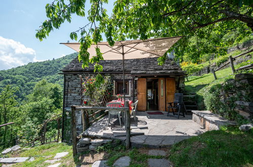 Foto 1 - Casa de 1 habitación en Domodossola con jardín y vistas a la montaña