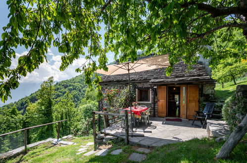 Foto 15 - Casa de 1 quarto em Domodossola com jardim e vista para a montanha