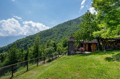 Foto 23 - Haus mit 1 Schlafzimmer in Domodossola mit garten und terrasse