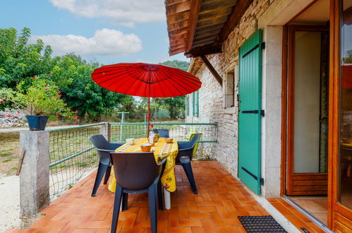 Photo 5 - Maison de 2 chambres à Barjac avec jardin et terrasse