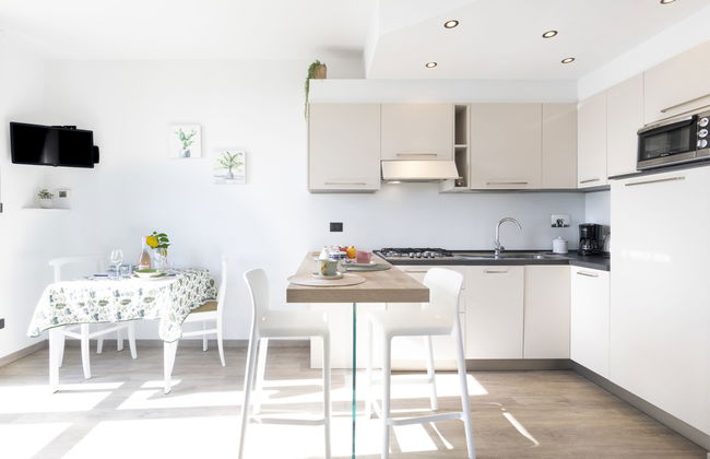 Apartamento de 2 quartos em Cipressa com piscina e jardim - Foto 15