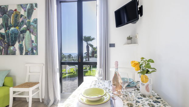 Appartamento con 2 camere da letto a Cipressa con piscina e giardino - Foto 4