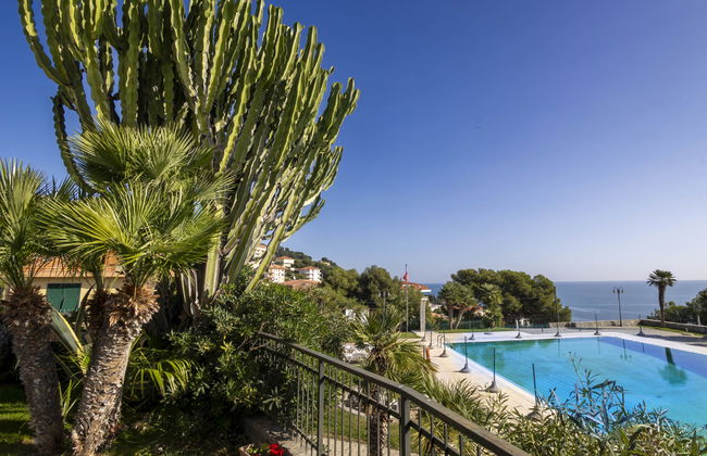 Apartamento de 2 quartos em Cipressa com piscina e jardim - Foto 23