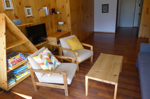 Foto 6 - Apartamento de 1 quarto em Disentis/Mustér com piscina e vista para a montanha