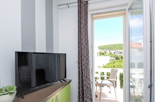 Photo 10 - 1 bedroom Apartment in Tribunj with swimming pool and garden