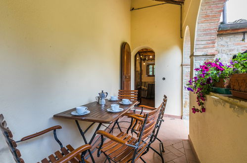 Photo 39 - 2 bedroom Apartment in Castellina in Chianti with swimming pool and garden