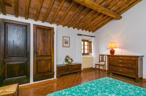 Photo 26 - 2 bedroom Apartment in Castellina in Chianti with swimming pool and garden