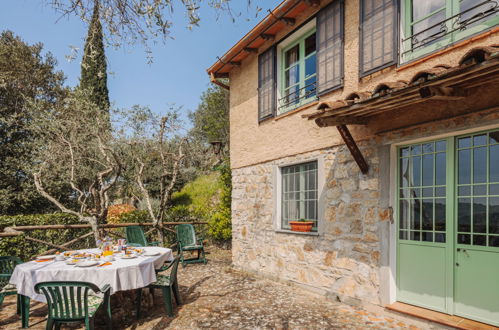 Photo 28 - Maison de 3 chambres à Camaiore avec terrasse et vues à la mer