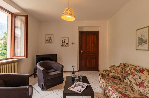 Foto 6 - Apartamento de 3 quartos em Castelveccana com jardim