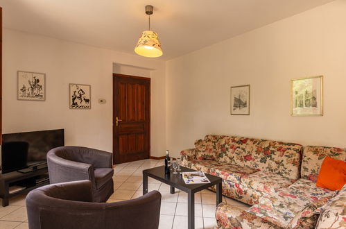 Photo 7 - 3 bedroom Apartment in Castelveccana with garden