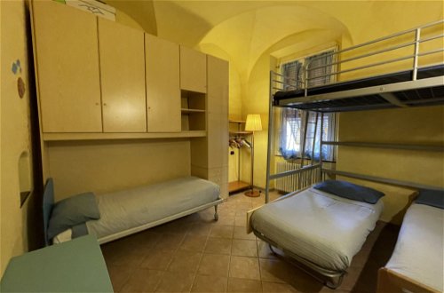 Foto 14 - Appartamento con 3 camere da letto a Finale Ligure con vista mare
