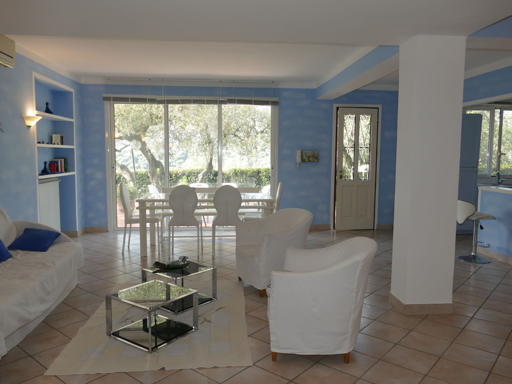 Foto 8 - Apartamento de 3 habitaciones en Diano Castello con piscina privada y vistas al mar
