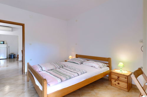 Foto 15 - Apartment mit 2 Schlafzimmern in Rovinj mit schwimmbad und blick aufs meer