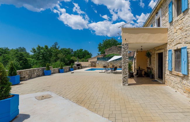 Casa de 4 quartos em Pazin com piscina privada e terraço - Foto 8