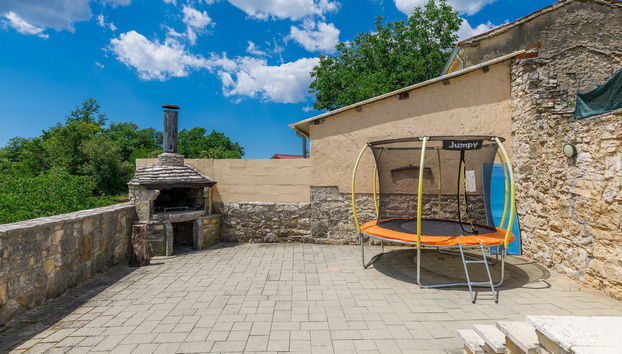 Casa de 4 quartos em Pazin com piscina privada e terraço - Foto 3