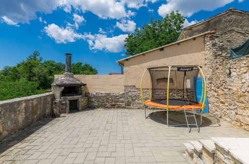 Foto 3 - Casa de 3 quartos em Pazin com piscina privada e terraço