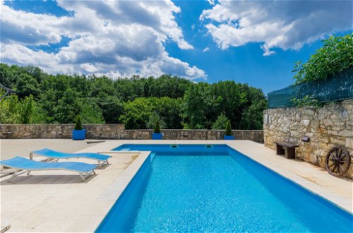 Foto 25 - Casa de 3 habitaciones en Pazin con piscina privada y terraza