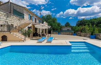 Foto 1 - Casa con 3 camere da letto a Pazin con piscina privata e terrazza