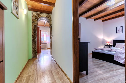 Photo 33 - 2 bedroom House in Pićan with private pool and garden