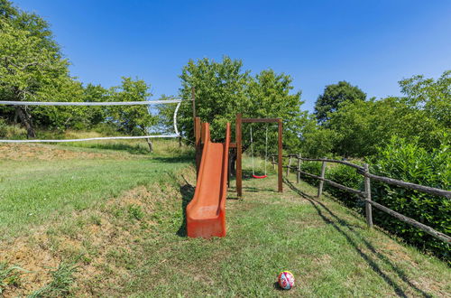 Photo 26 - 2 bedroom House in Pićan with private pool and garden