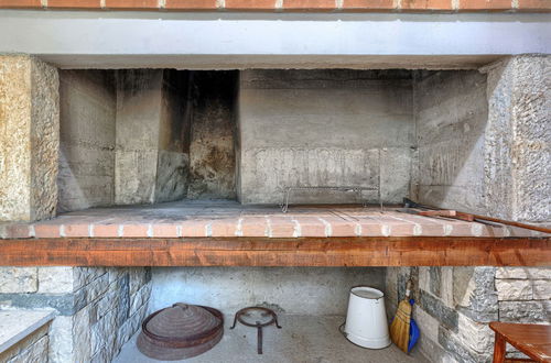 Photo 17 - 2 bedroom House in Pićan with private pool and garden