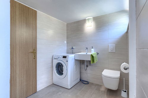 Photo 19 - 2 bedroom House in Pićan with private pool and garden