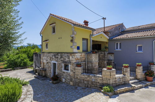 Photo 30 - 2 bedroom House in Pićan with private pool and garden