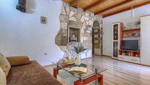 2 bedroom House in Pićan with private pool and garden - Photo 4