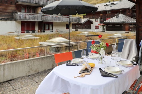 Foto 15 - Apartamento de 1 habitación en Zermatt con terraza y vistas a la montaña