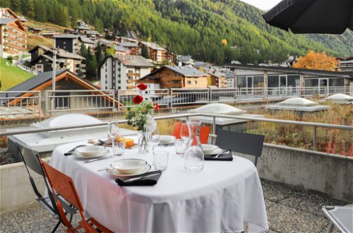 Foto 3 - Apartamento de 1 habitación en Zermatt con terraza y vistas a la montaña