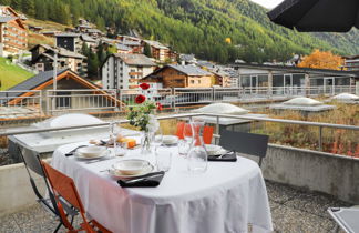 Foto 3 - Apartment mit 1 Schlafzimmer in Zermatt mit terrasse und blick auf die berge