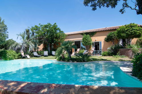 Foto 10 - Casa de 4 habitaciones en Garéoult con piscina privada y jardín