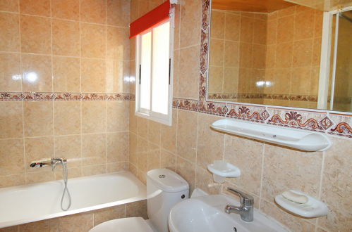 Photo 13 - 3 bedroom House in l'Alfàs del Pi with private pool and sea view