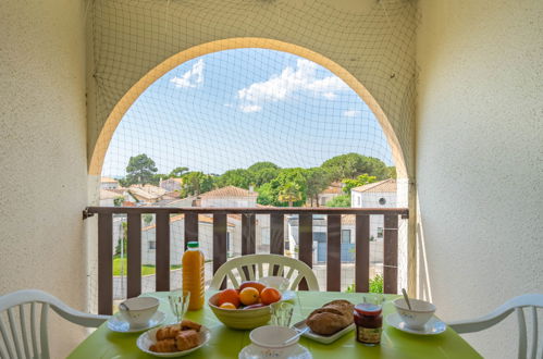 Foto 6 - Apartamento de 1 quarto em Vaux-sur-Mer com jardim e vistas do mar