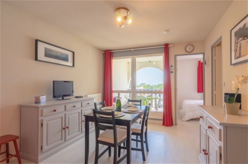 Foto 7 - Apartamento de 1 habitación en Vaux-sur-Mer con jardín y vistas al mar